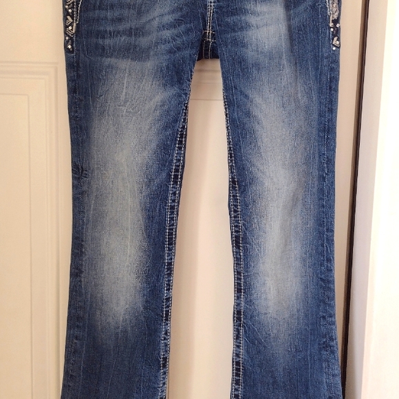 MISS ME SIZE 28 BOOTCUT ONLY ONCE.. LOTS OF BLING💞💞💞 - Picture 4 of 9
